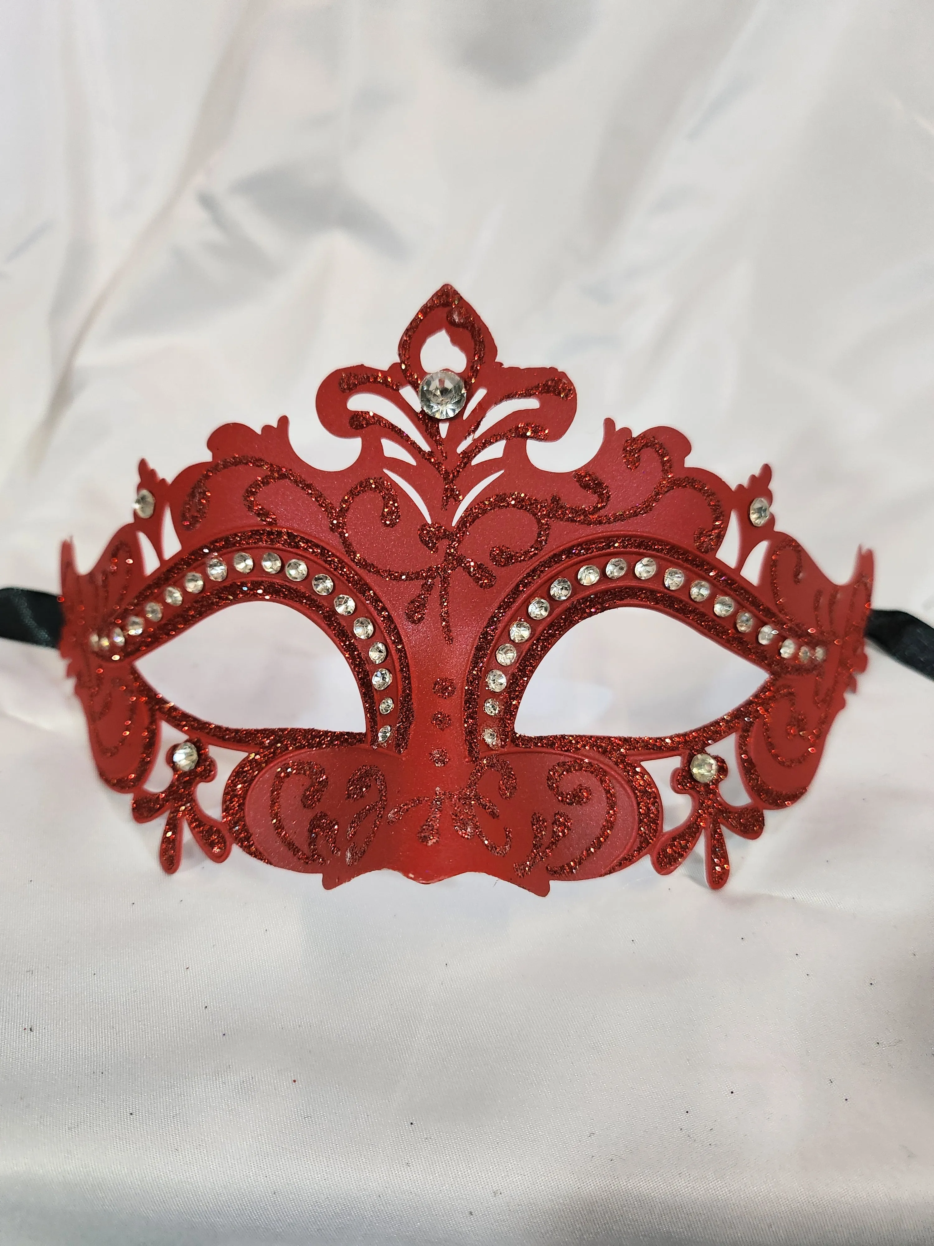 La Capri Masquerade Eye Mask.