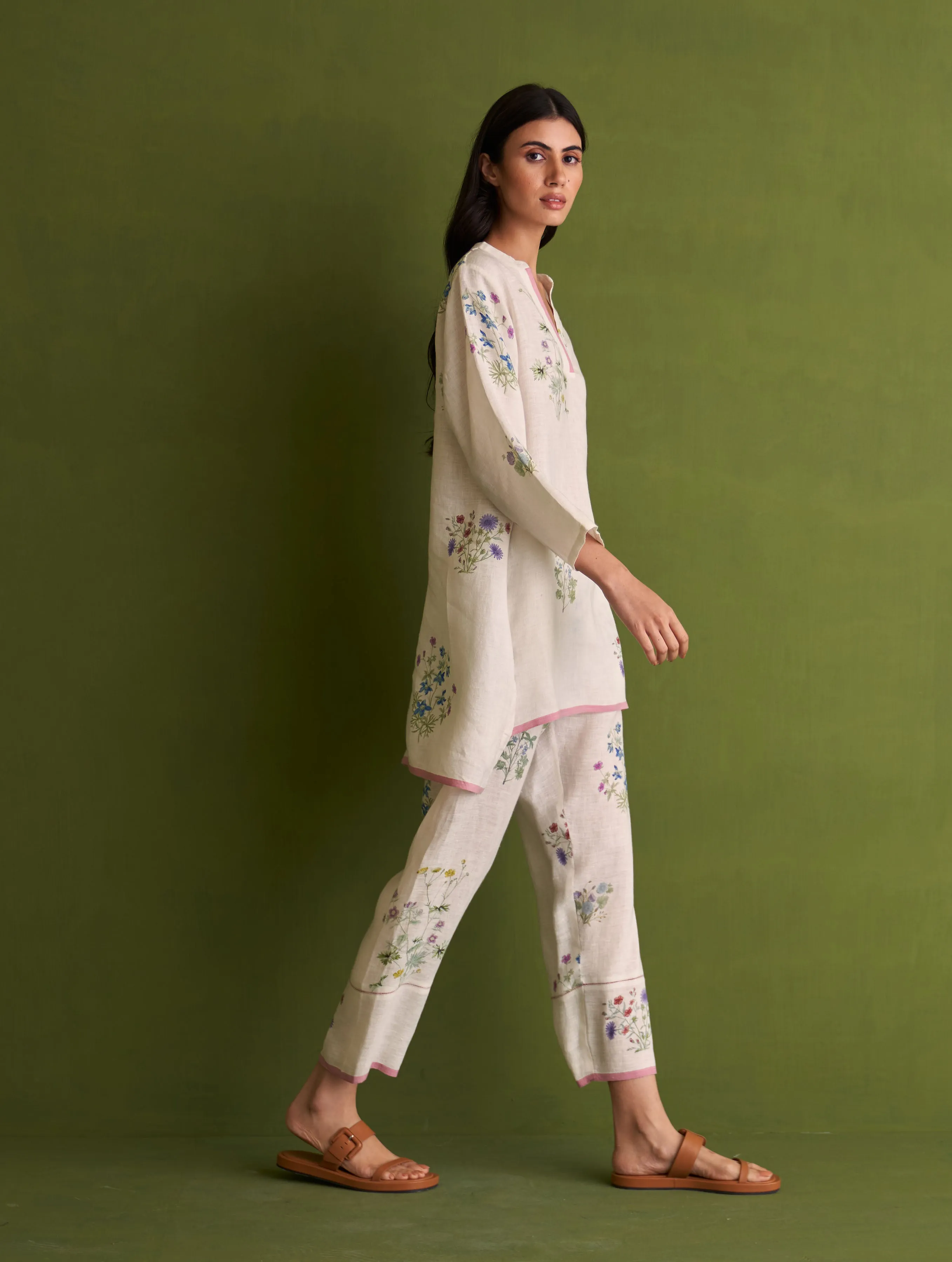 Maho Botanical Linen Kurta - Ivory