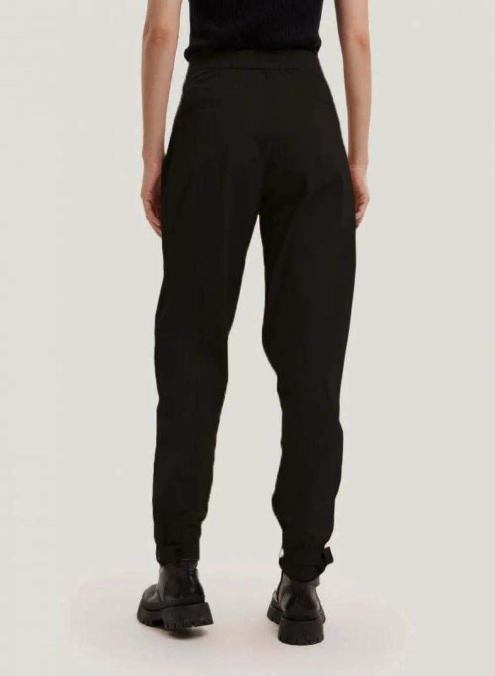 Pocket Cotton-Blend Ankle Pants