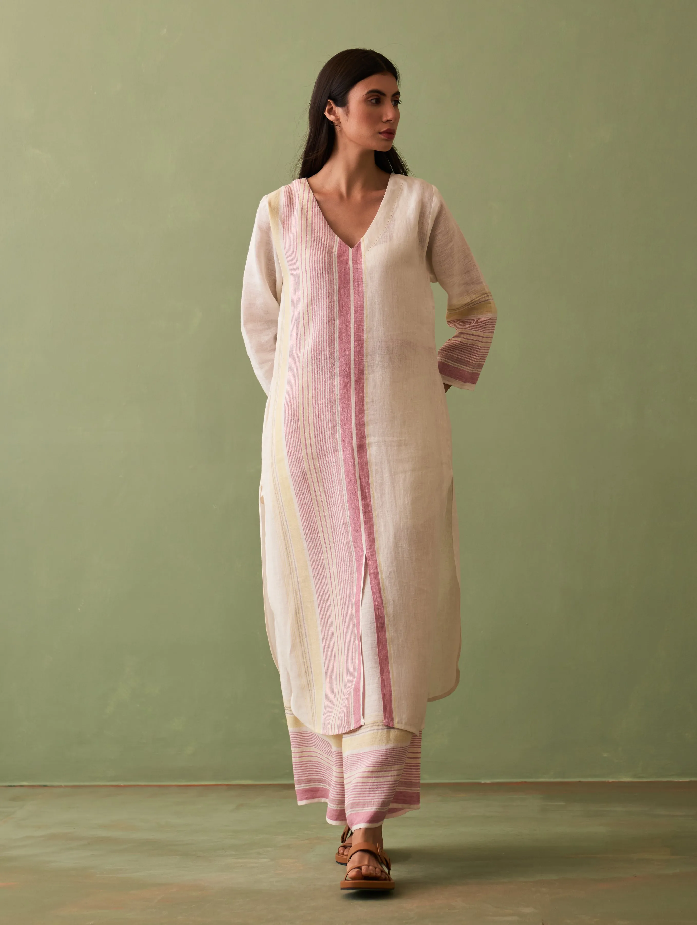 Shaza Border Linen Kurta Set - Ivory